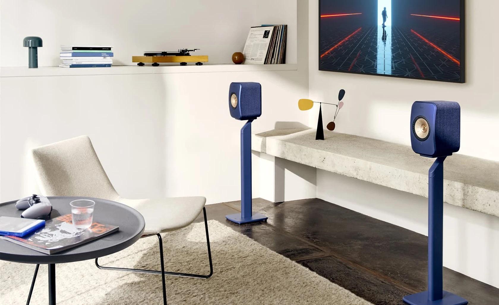 KEF LSX II: Обновление комплектации красных и синих версий
